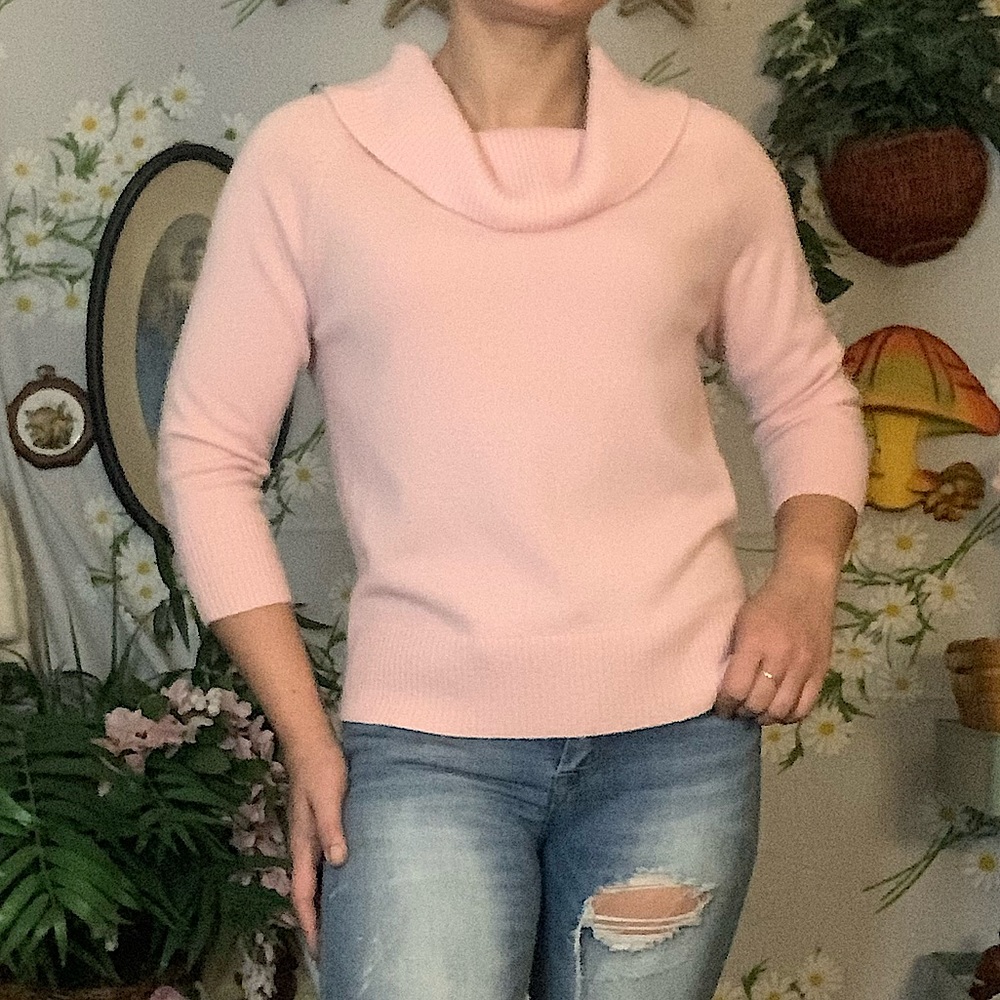 Lord and Taylor pastel pink two ply cashmere cowl neck 3/4 sleeve sweater